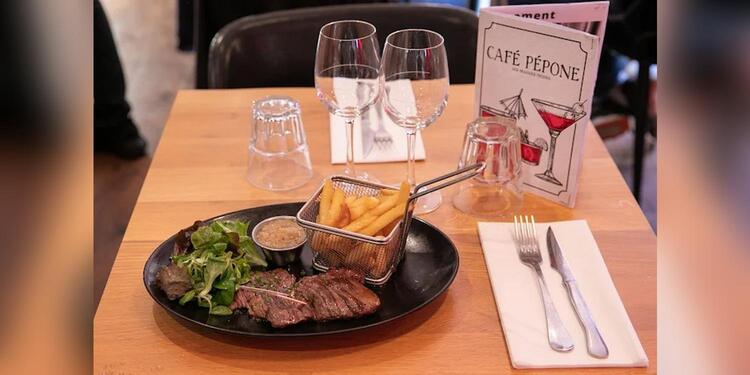 Café Pépone, restaurant