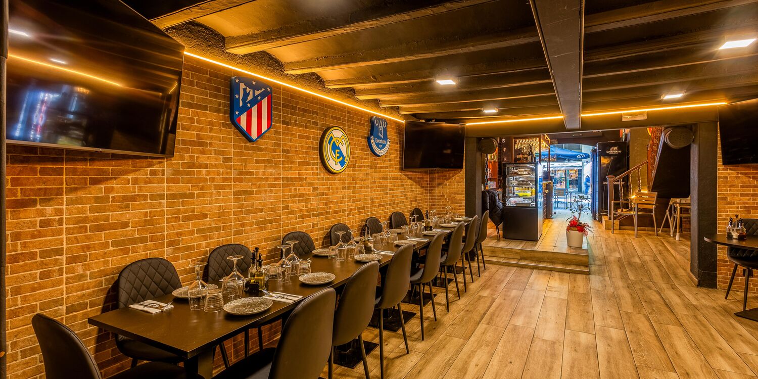 Sports Bar Pub & Grill, restaurant