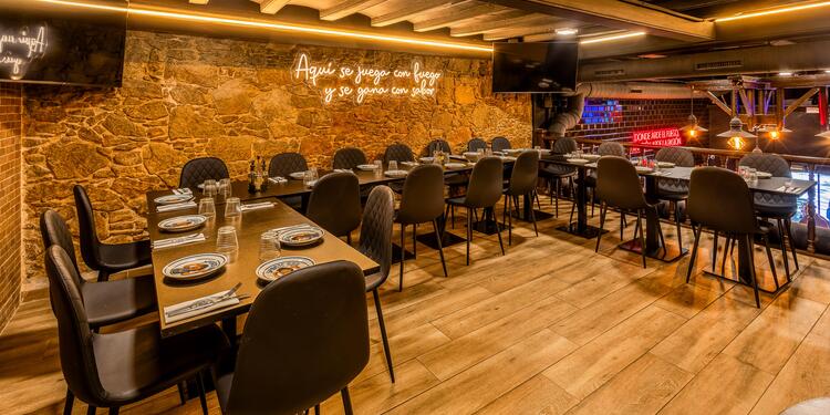 Sports Bar Pub & Grill, restaurant