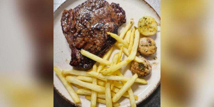 Los 3 Leños, restaurant