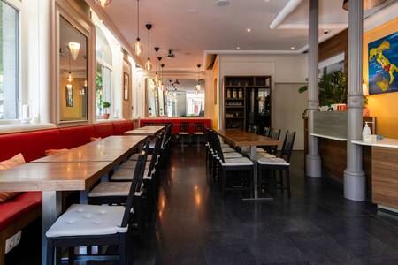 Francesca Strasbourg, Bar Strasbourg  Neustadt #0