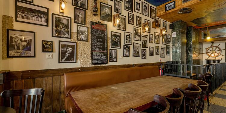 Au Cadran du Faubourg, bar