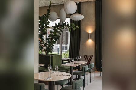 Adouna, Restaurant Asnières-sur-Seine  #0