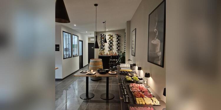 Aux 20 Plaisirs, bar