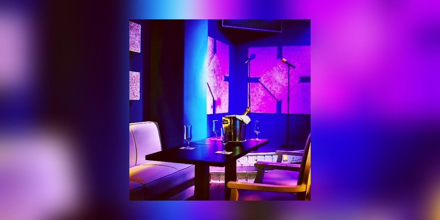 Karaoke Kapikas, bar