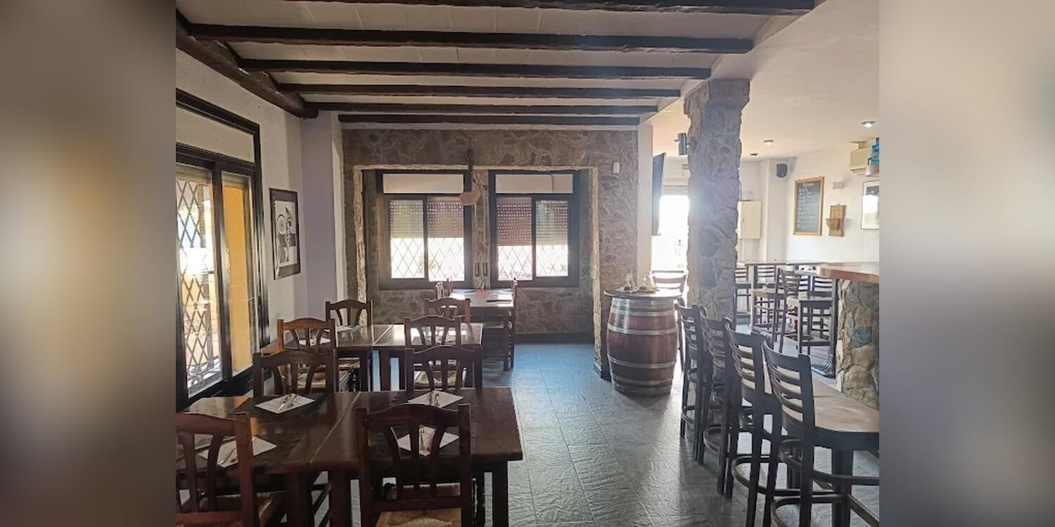 Tapia Restaurant, restaurant