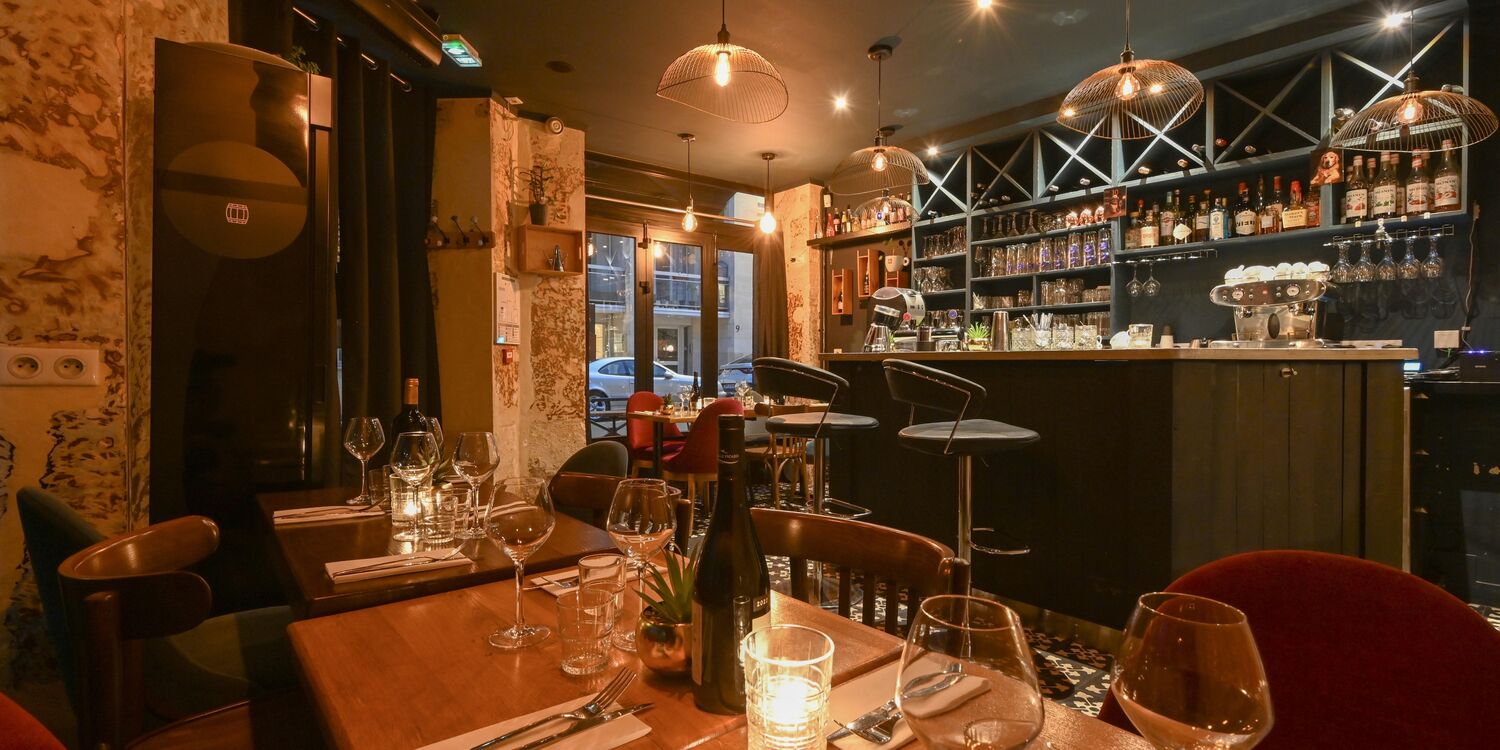 Dix - Restaurant - restaurant, restaurant