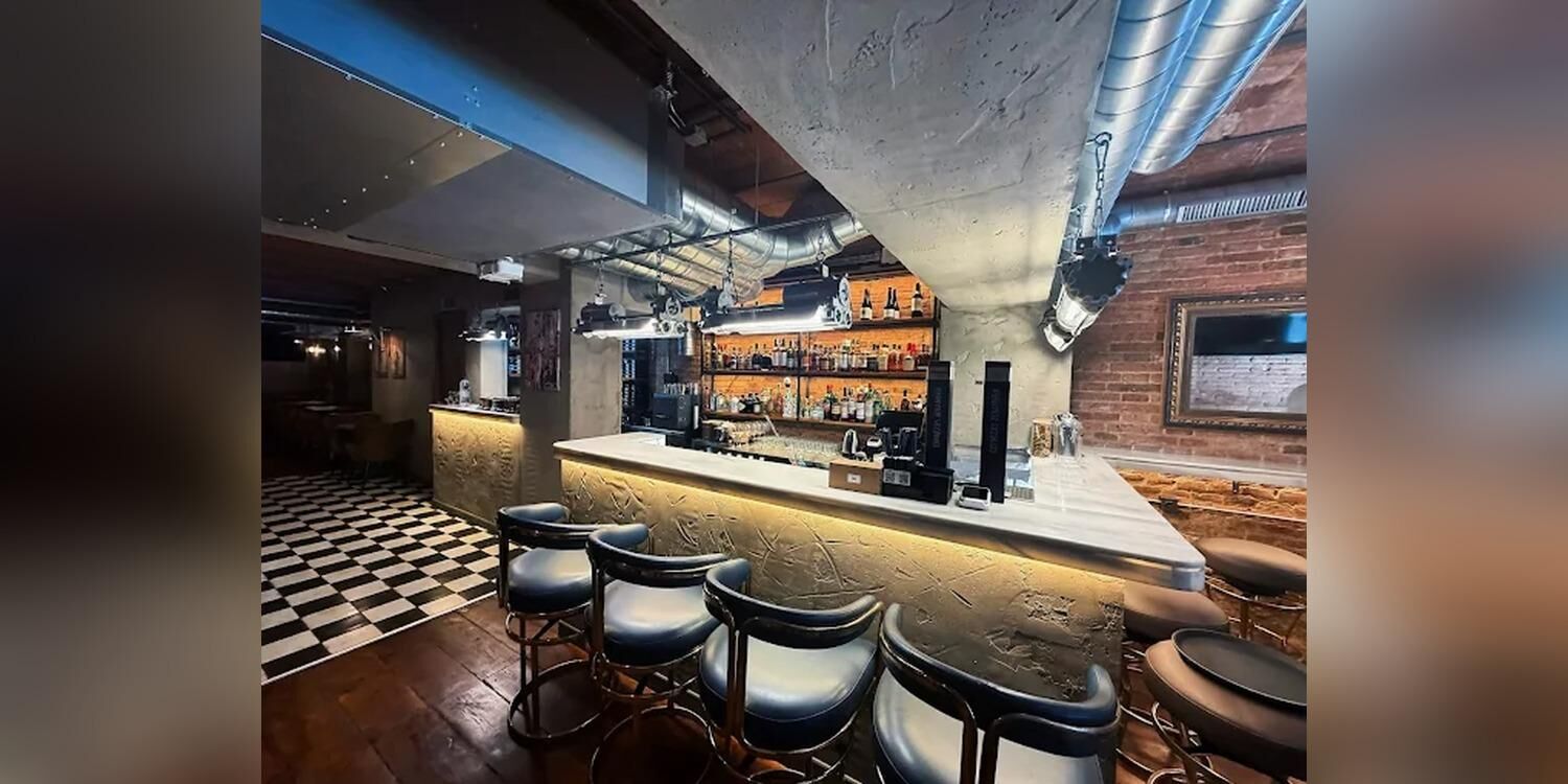 Loft 205, bar