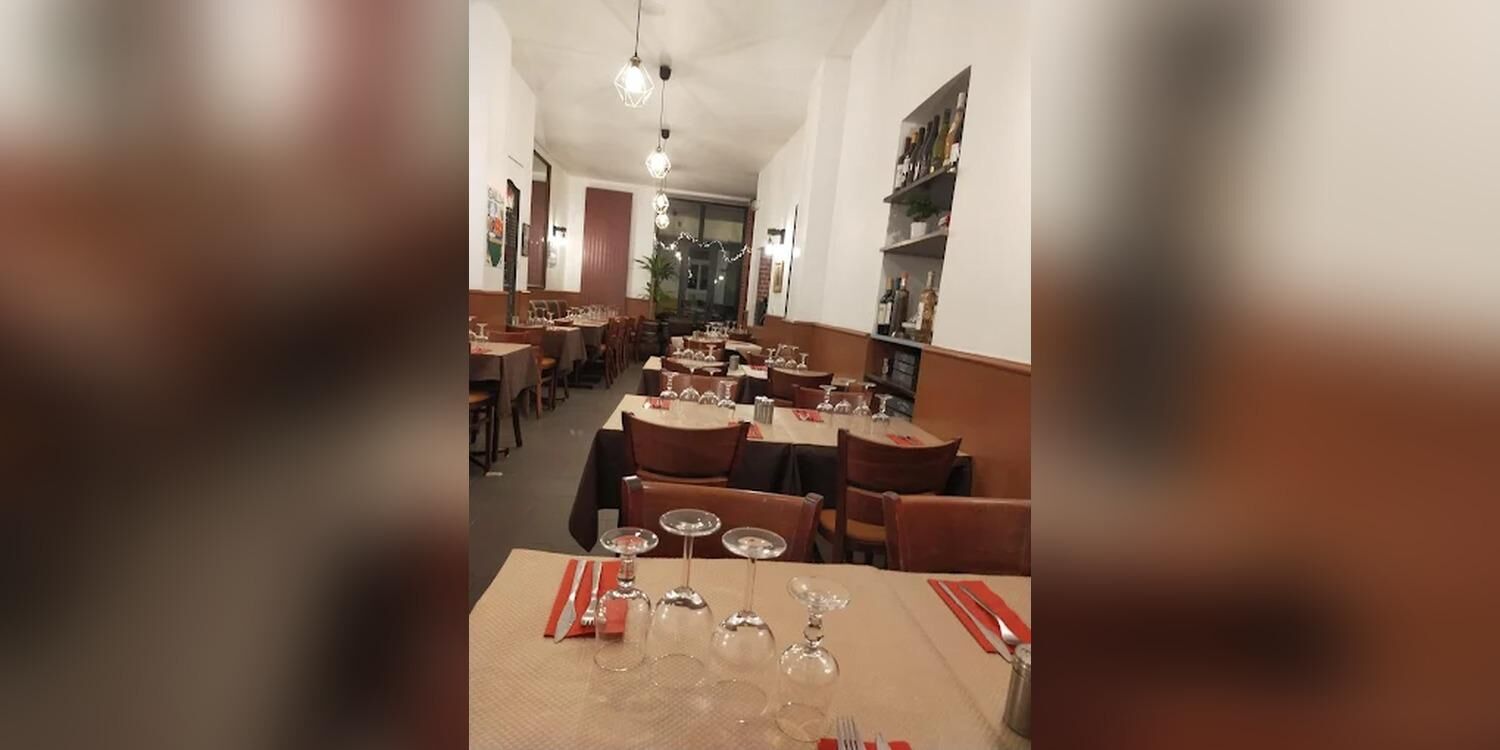 Le trône, restaurant