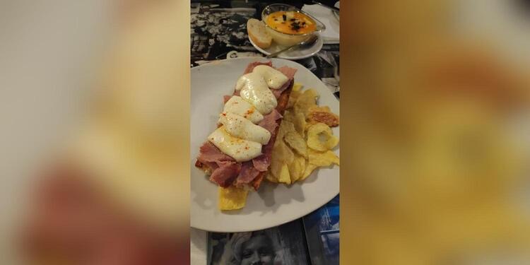 John Ambigú, restaurant