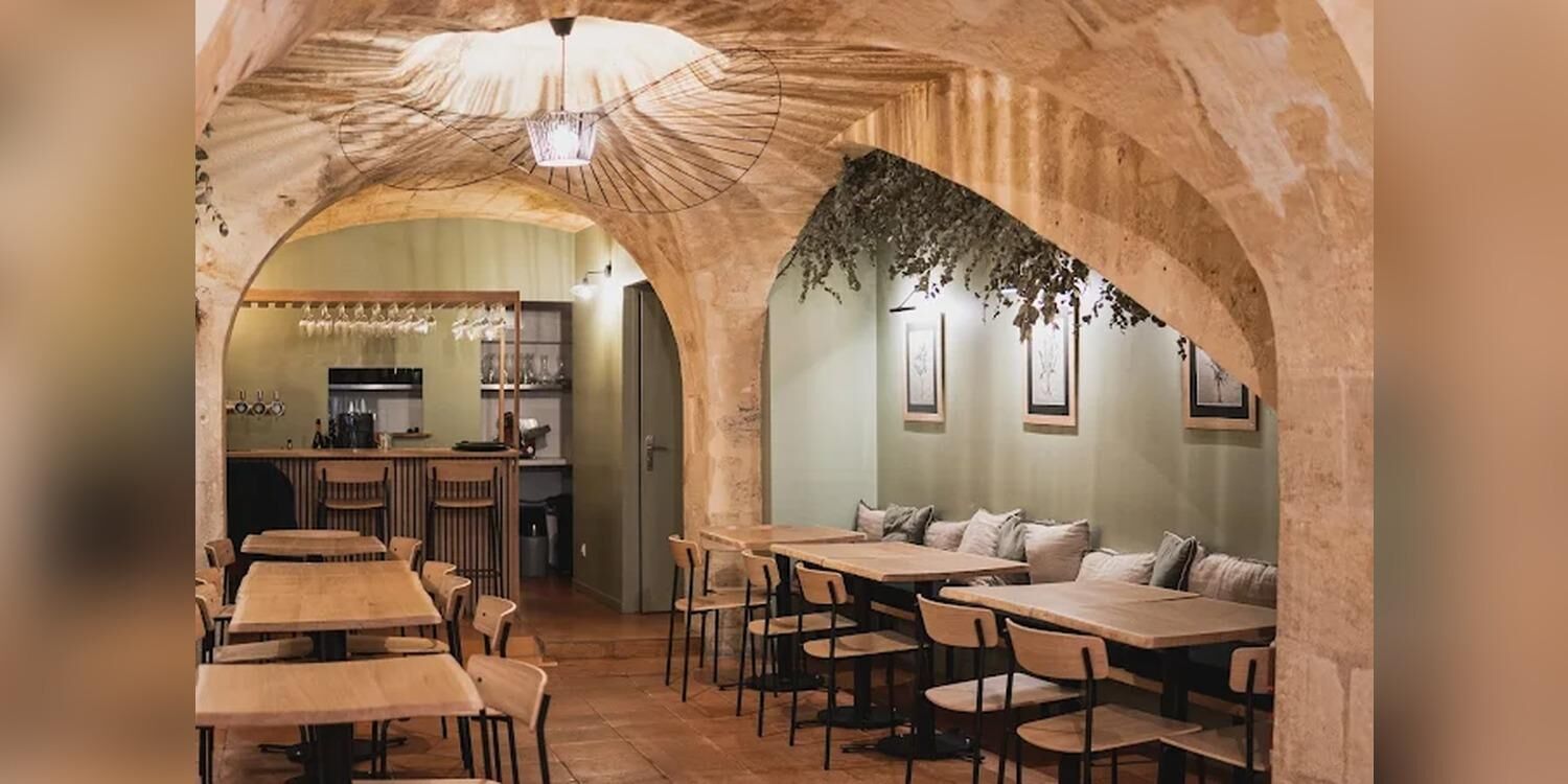 ComplanTerra, bar