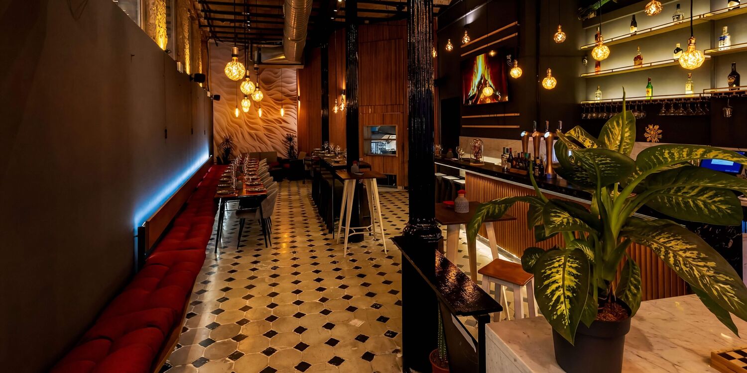 Amaranta gótico, bar