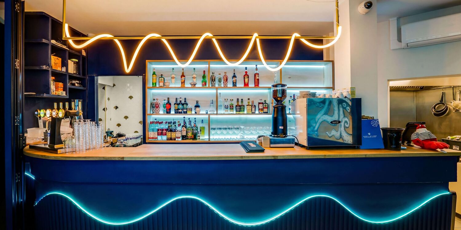 Le Tôt ou Tard de la Mer, bar