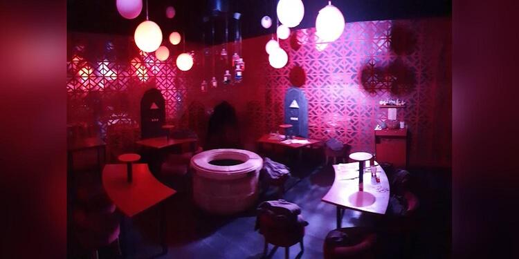 Potions & Co., bar