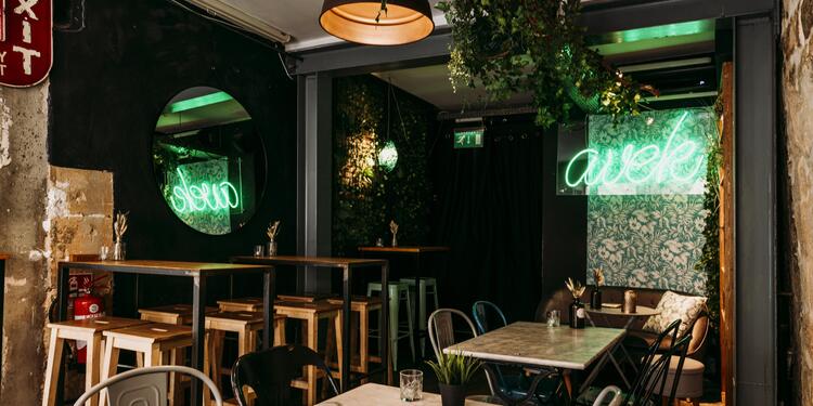aveK Bar - Privatisation, rental_room