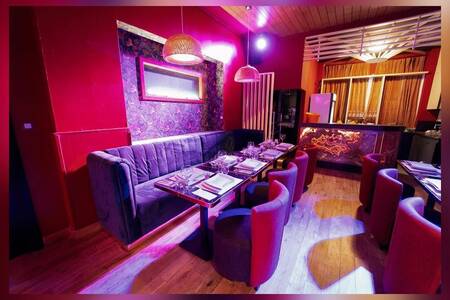Vybes Lounge & Restaurant, Bar Bruxelles  #0
