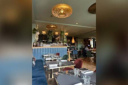 AZULI, Restaurant Versailles  #0