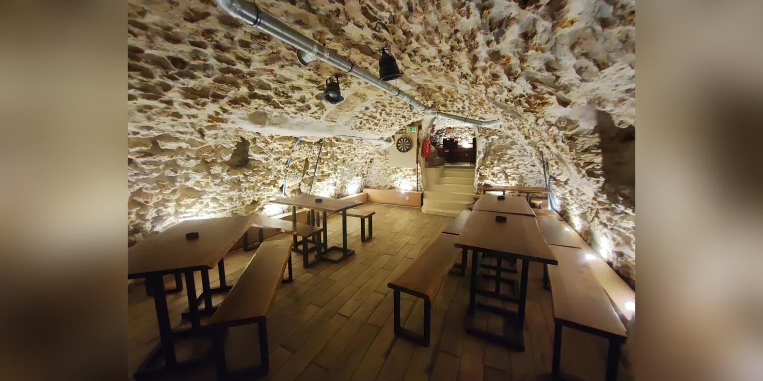 La Tanière, bar
