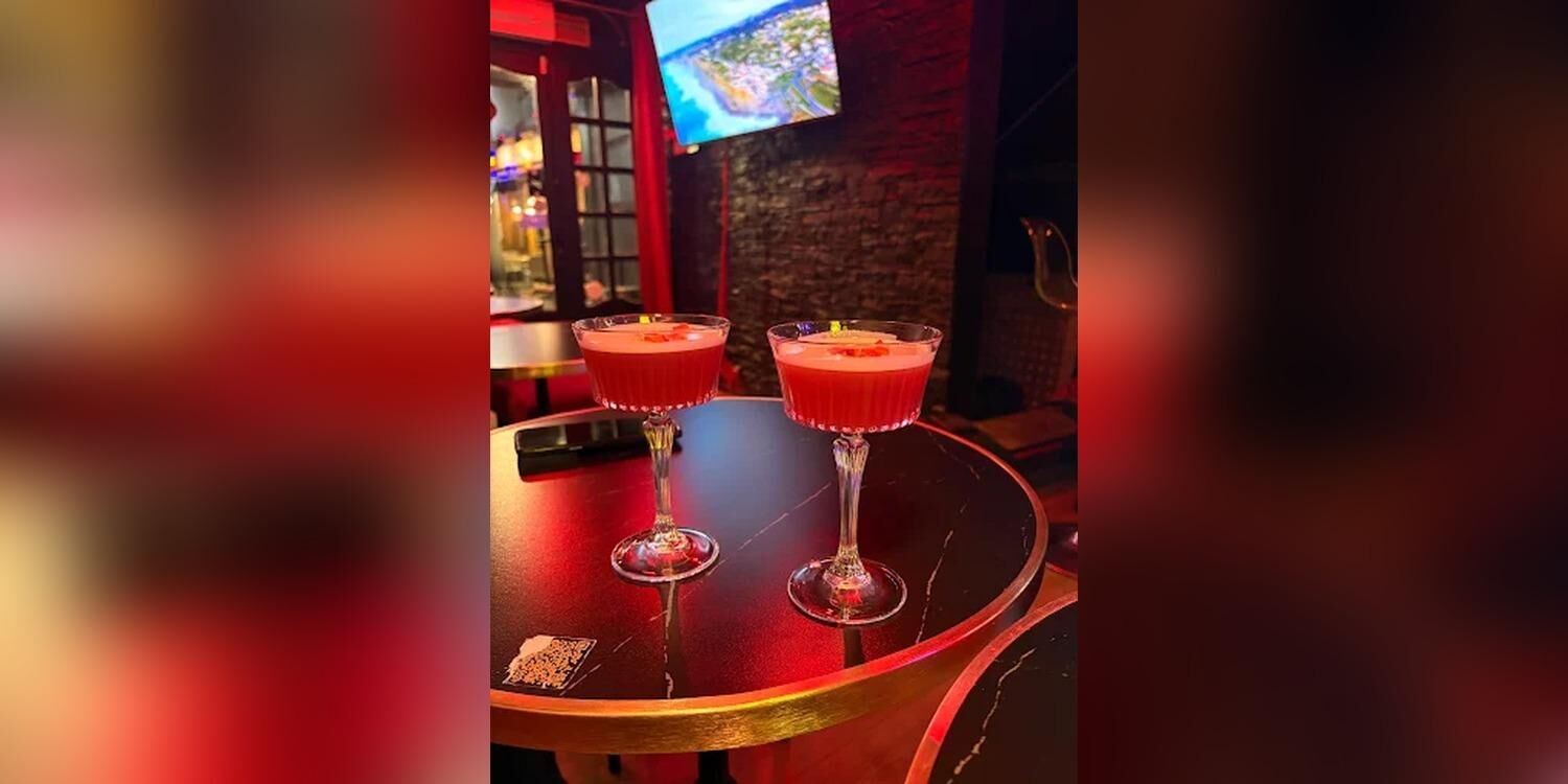 Black Pub, bar