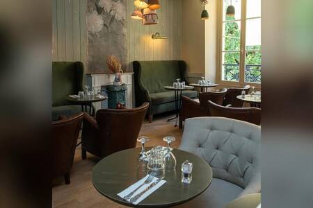 Les Sales Gosses, Restaurant Versailles  #0