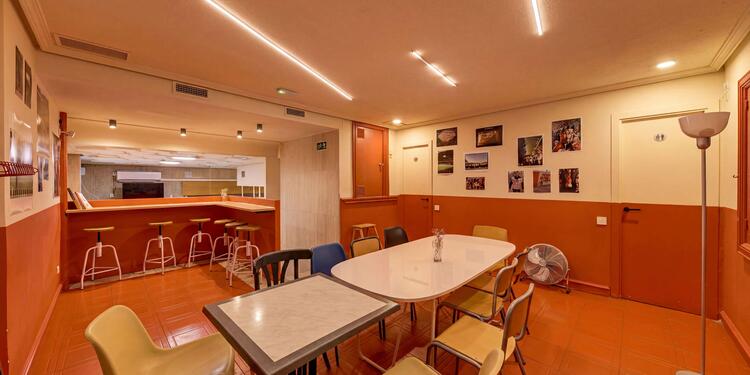 POTE café-bar, restaurant