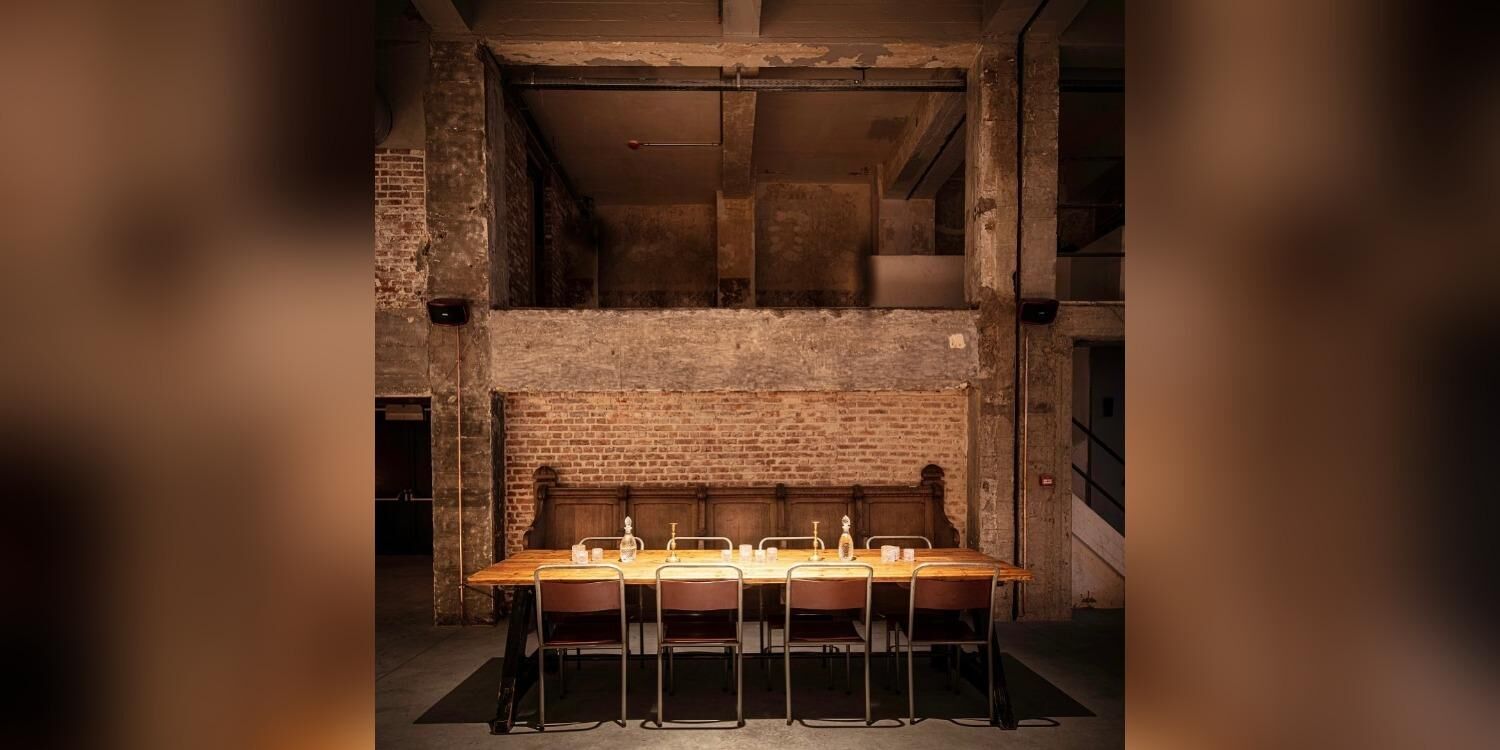 Brasserie Surréaliste, bar
