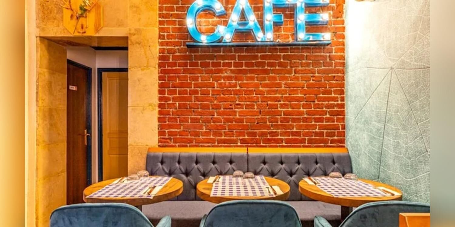 L'impératif, bar