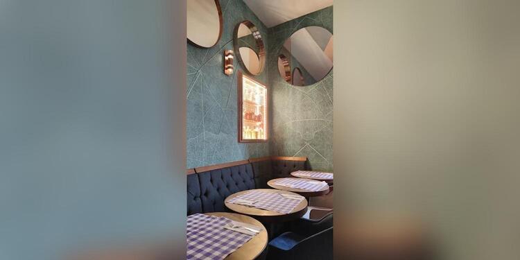 L'impératif, bar