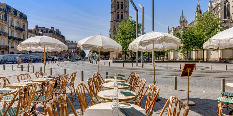 Chantilly, bar