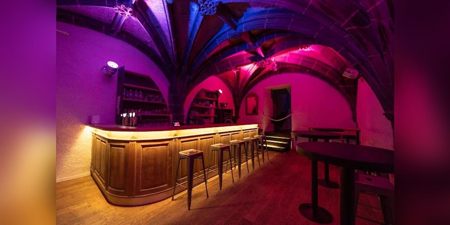 La chapelle, bar