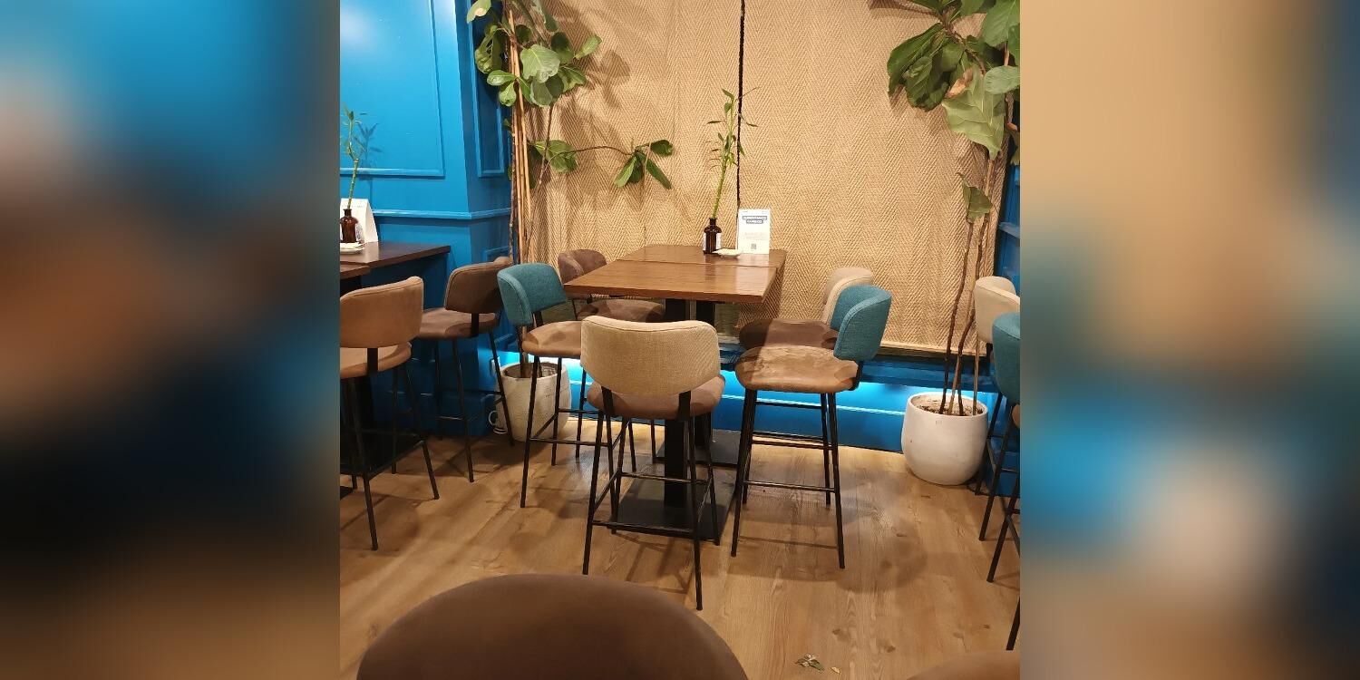 Cucumber, restaurant