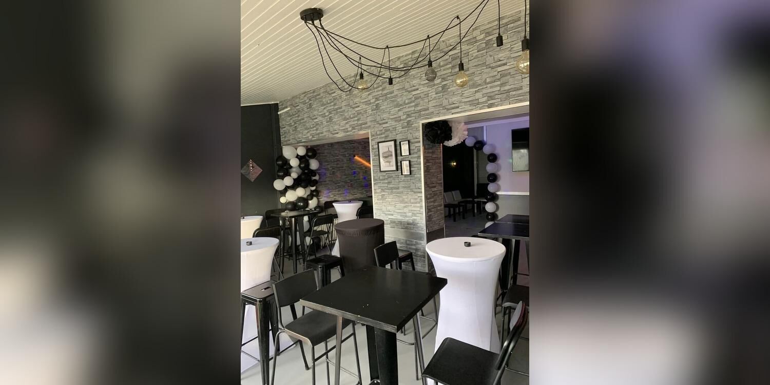 L’AFTER, bar