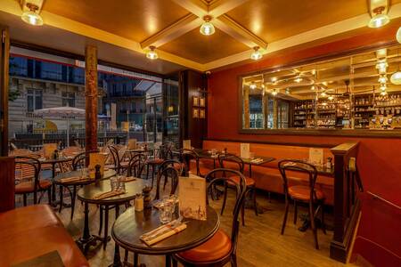 Le Petit Elysée, Restaurant Paris Champs-Élysées #0