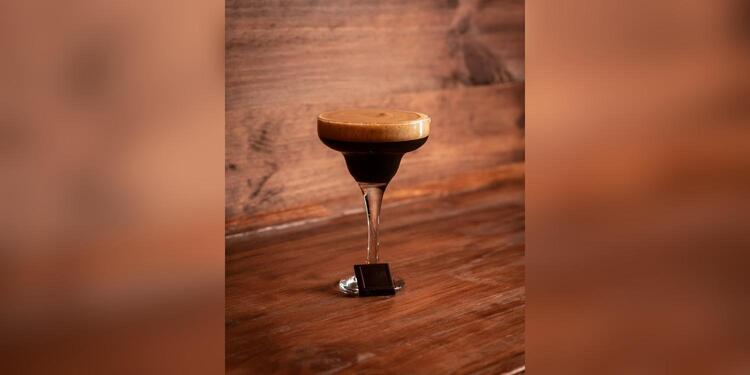 Bomber Cocktail Bar, Coctelería, bar