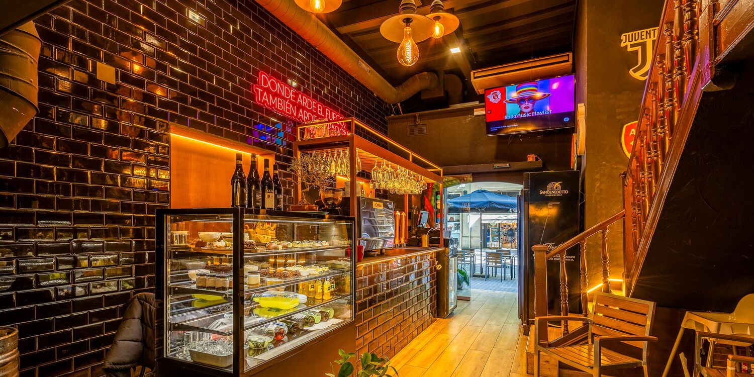 Sports Bar Pub, bar