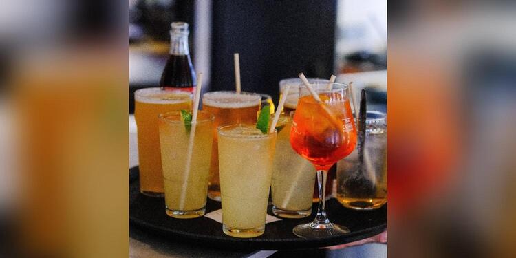 Coolé, bar