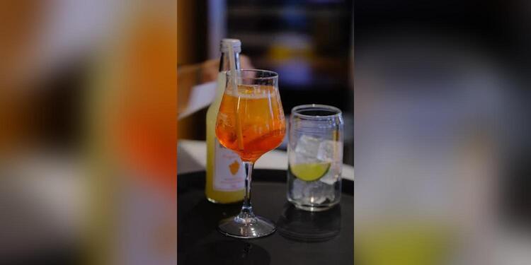 Coolé, bar
