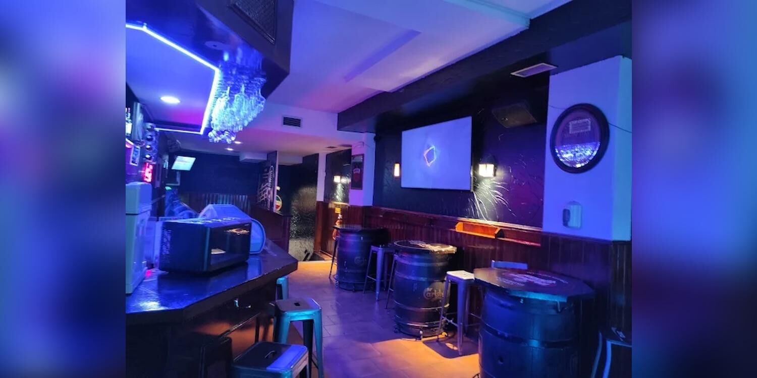 Singer's House karaoke Leganés, bar