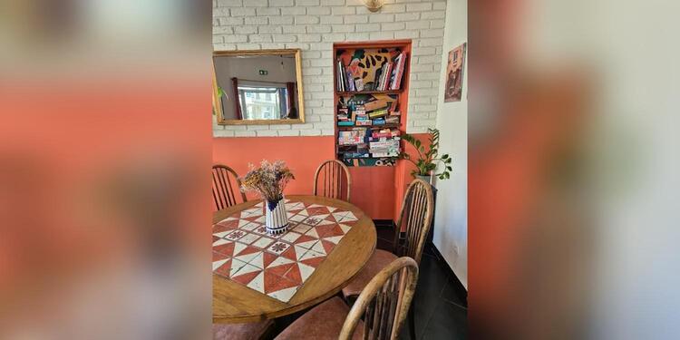 ZAÏ ZAÏ CAFÉ, restaurant