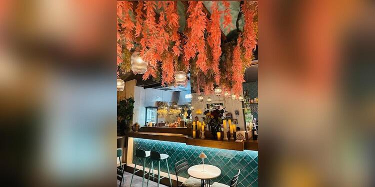 Reinverso Bar, restaurant