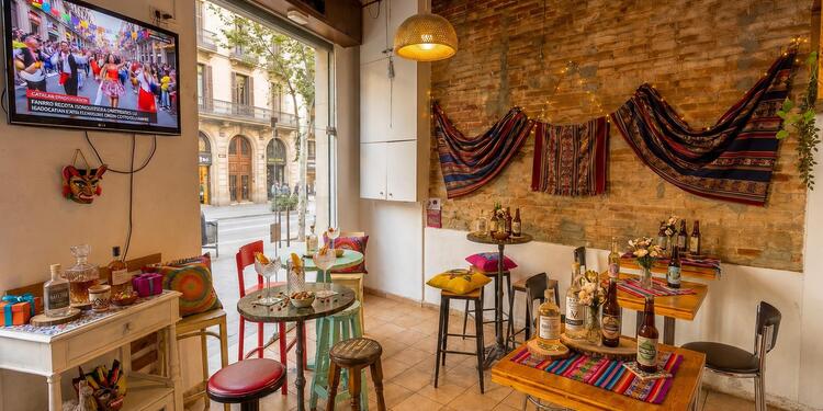 Suma Manq´a Bar, bar