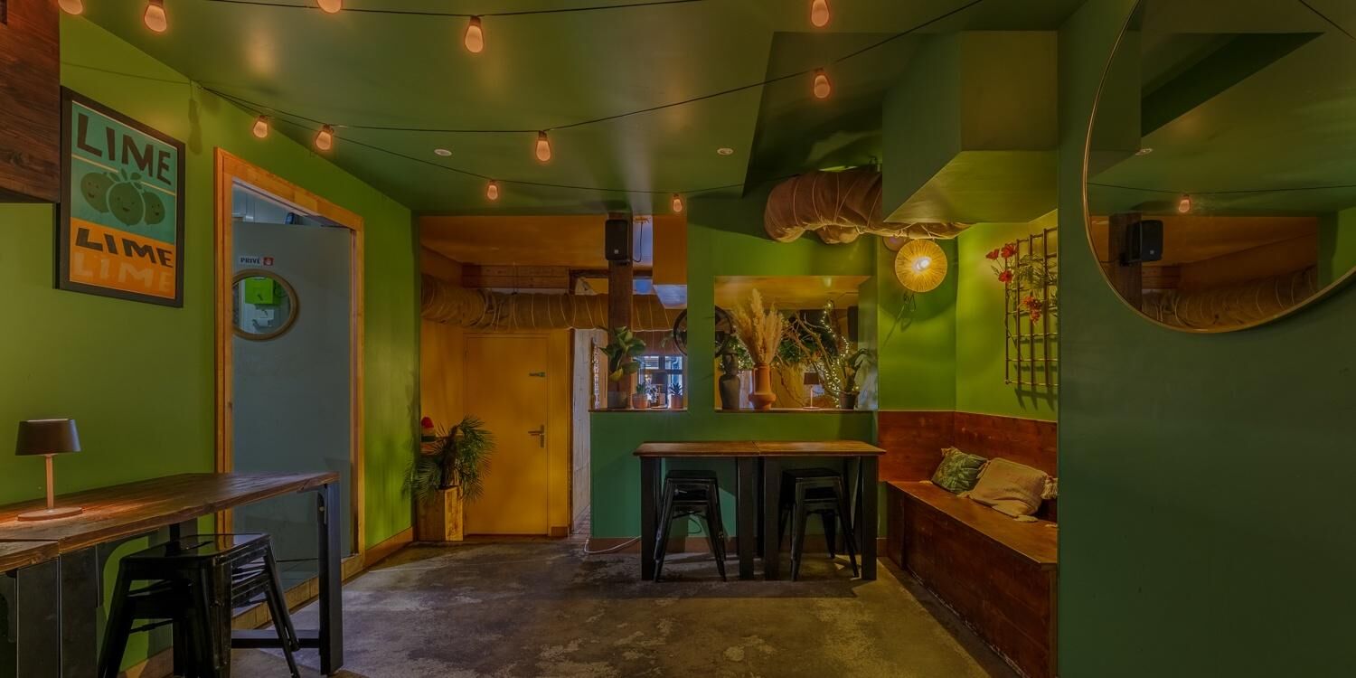Hoguera, bar