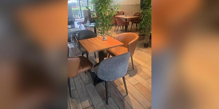 Appuchi : Café & Bar & Restaurant, bar