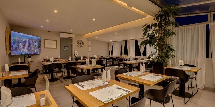 Restaurant le Sénia - Grillades au Feu de Bois, restaurant