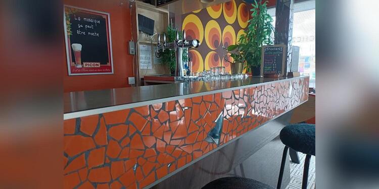 Chez Latie, bar
