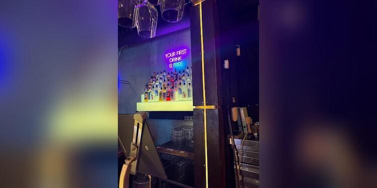 Pub&Go, bar