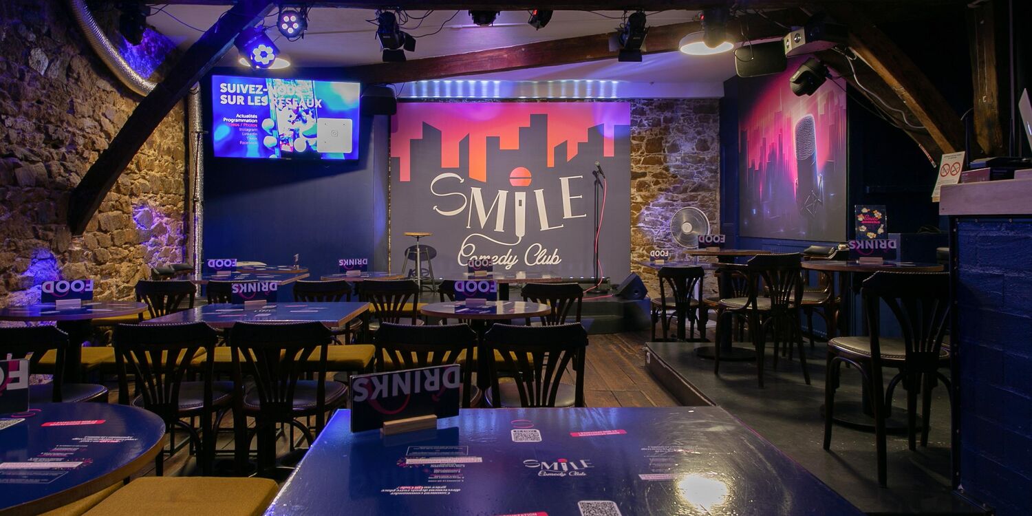 SMILE COMEDY CLUB, bar