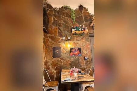 Italian monkey bar, Restaurante Barcelona Sants-Montjuïc #0
