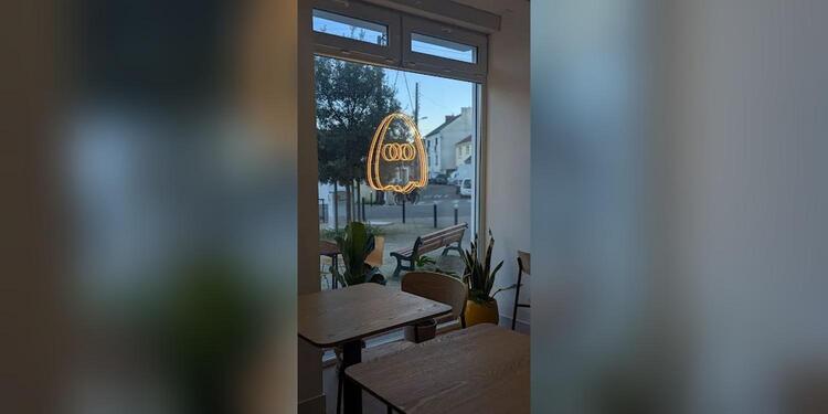 CAFE BOO, bar