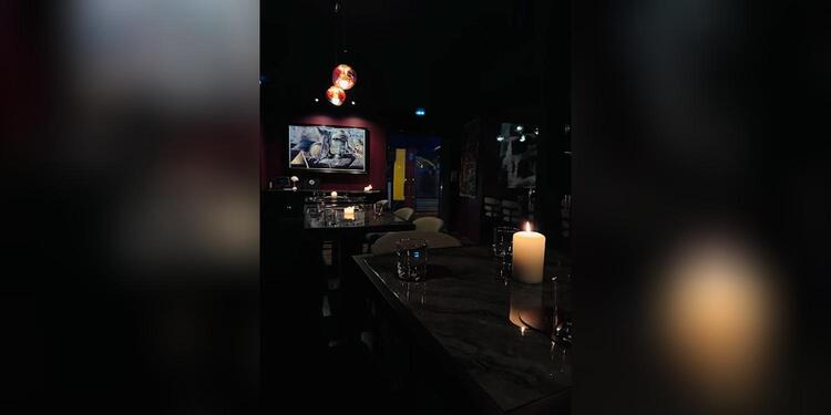 Saint, bar